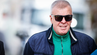 Един подпис бави сделката за Левски Всичко около взимането на