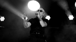 Американският рапър с кубински корени Питбул осъществи колаборация с момичетата