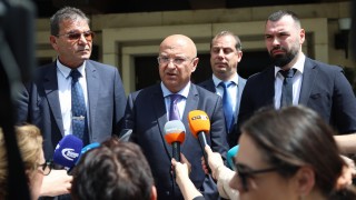 Държавата пак не смогва на тировете през ГКПП-та на Дунава