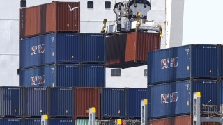 Китай налага нови пристанищни такси за американски кораби