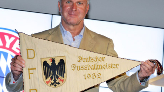 Румениге към Юнайтед: Какви са тези имейли, да не сме ученички?