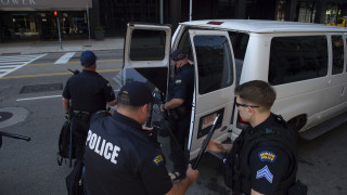 Най малко седем души са убити при стрелба в американския щат