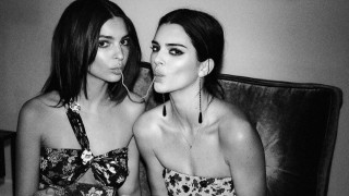 Харесваме Емили Ратайковски харесваме и Кендъл Дженър а още повече