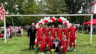 Привържениците на ЦСКА от Червена чета Радецки Козлодуй отново доставиха