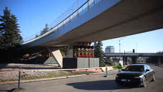 Движението от булевард България в посока бул Черни Връх при