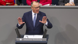 Подкрепата за германския консервативен блок спадна с три пункта след