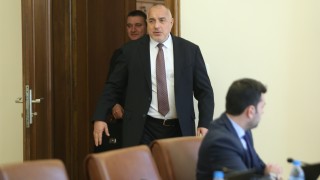 Въвеждат задължение на общинския съвет да одобрява разходи на кметствата