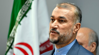 Твърди се че външният министър на Иран Хосейн Амир Абдолахиан се