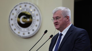 Украинският външен министър Андрий Сибига съобщи че се е срещнал