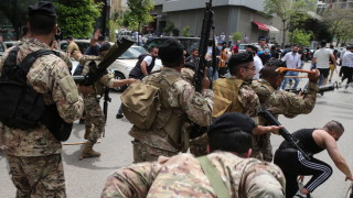 Изпълняващият длъжността министър председател на Ливан Хасан Диаб апелира в понеделник