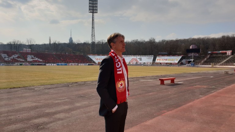 Новият спортен-директор на ЦСКА Кристиано Джарета използва социалните мрежи, за