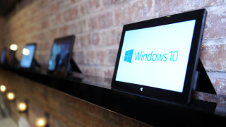 Операционната система Windows 7 която излезе през 2009 г продължава