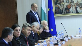 Дебатът за промени в Конституцията не целят унищожаването на българската