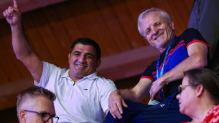Легендата Армен Назарян също подкрепя борците ни в Тирана