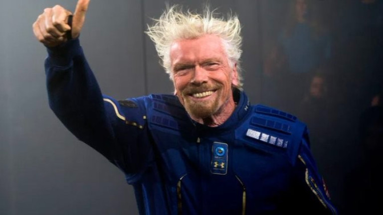 Брансън продаде акции за $300 млн. от Virgin Galactic