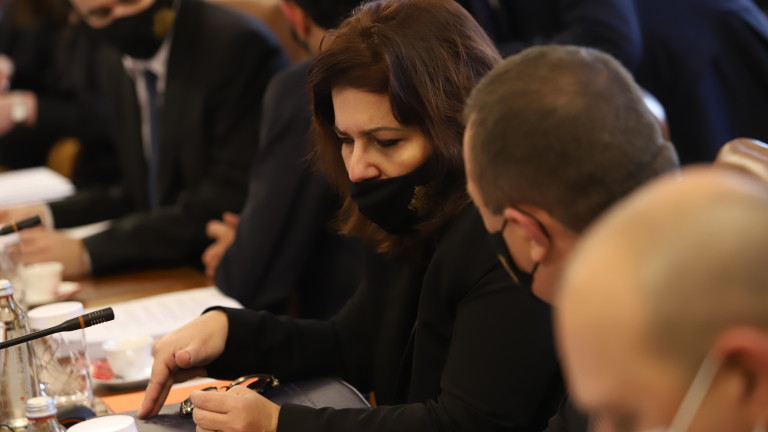 В очакване сме на нова вълна, в очакване сме на