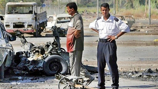 Две коли бомби и две ракетни нападения срещу полицаи в Ирак