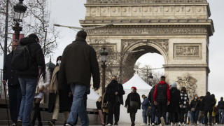 Франция налага задължителни маски за лица над 6-годишна възраст