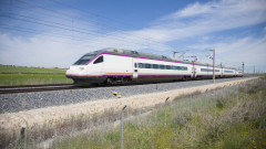 Път към Европа: Румъния купува 20 електрически влака за €184 милиона