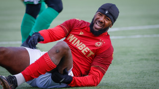 Централният нападател на ЦСКА Дюкенс Назон коментира пред фенове слуховете