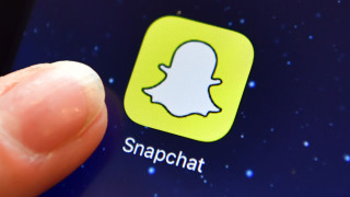 Facebook Twitter и Snapchat привличат почти целия шум в света