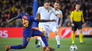 Продължава да се спекулира около бъдещето на защитника на Барселона