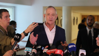 Президентът на Израел Реувен Ривлин връчи на лидера на Синьо