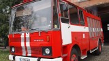 Локализиран е пожар в складова база в Бургас 