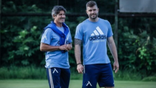 Треньорът на Левски Николай Костов проведе близо 20 минутен