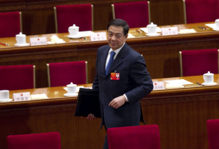 Висшите партийни кръгове в Пекин си обявиха война