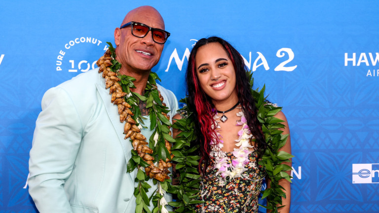 Дъщерята на Дуейн Джонсън - Симоне, приключи с кеча