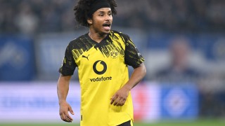 Арсенал се присъедини към Манчестър Юнайтед в надпреварата за нападателя