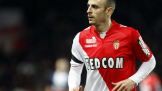 Дебютът на Бербатов донесе две печалби над 3 000 лева