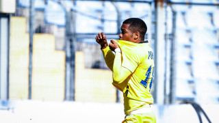 Група от 17 футболисти определи старши треньорът на Левски