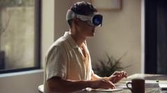 Провал ли е Vision Pro? Apple пренасочват усилията си към смарт очила
