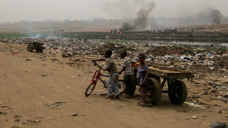 Светът губи битката срещу електронните отпадъци, каза експерт на ООН