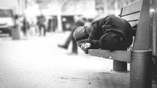 Великобритания може да разреши проблема с бездомниците в рамките на