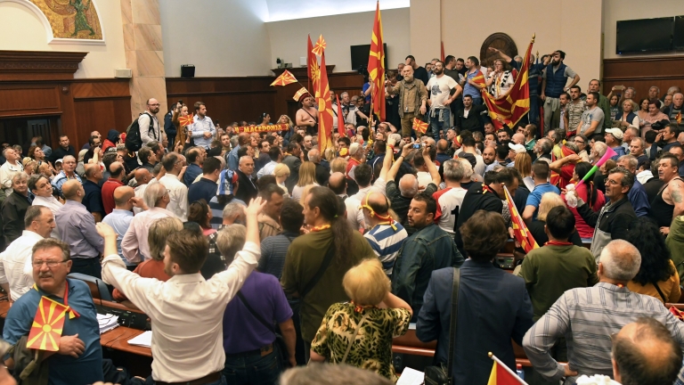Опозицията в Македония заплаши президента Иванов с импийчмънт