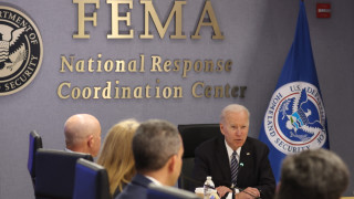 Белият дом обяви че САЩ във вторник достигат 50 пълно