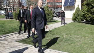 Партиите да не се страхуват да направят редовно правителство С