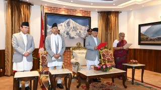 Бившият главен съдия на Непал Сушила Карки положи клетва в