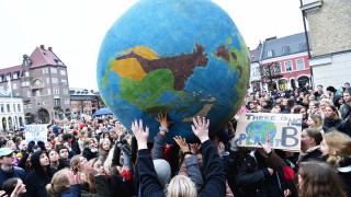 Протести на ученици в целия свят с искане за борба с климатичните промени