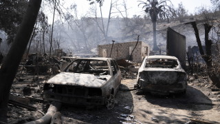 Броят на жертвите на пожарите в Чили достигна 131 души