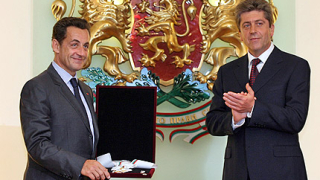 Саркози: Франция иска да ви защитава