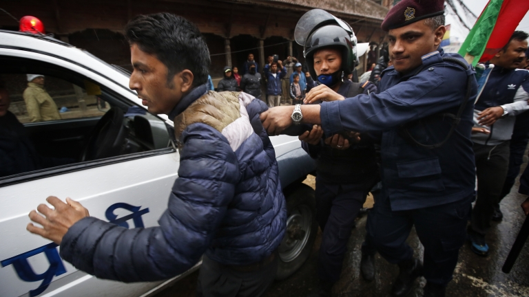 Антииндийски протести избухнаха в Непал 