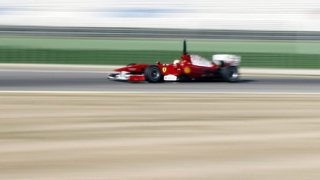 Наказаха Маса и Гутиерес