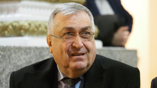 В България няма място за нови революции а политическите сили