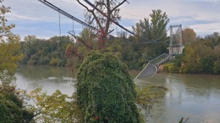 Един човек е загинал а четирима са били спасени след