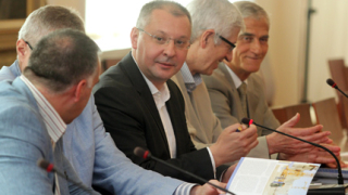 520 хил. българи са се подписали за референдум за „Белене"