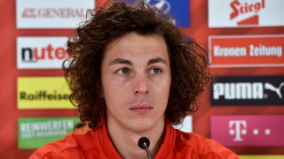 Байер Леверкузен ще бъде без полузащитника Юлиан Баумгартлингер до средата